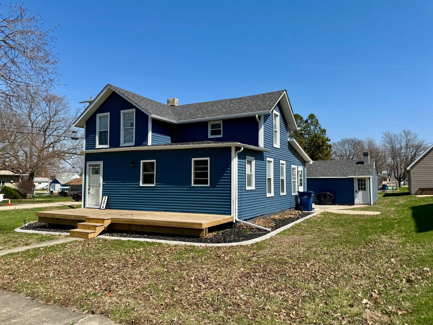 304 S Church Street — Sheffield, IL 61361