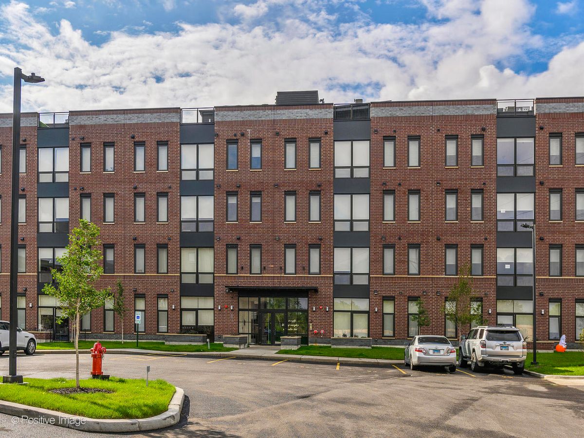 2811 Thatcher Avenue, River Grove, IL 60171