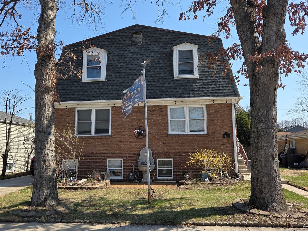 4521 Wisconsin Avenue, Forest View, IL 60402
