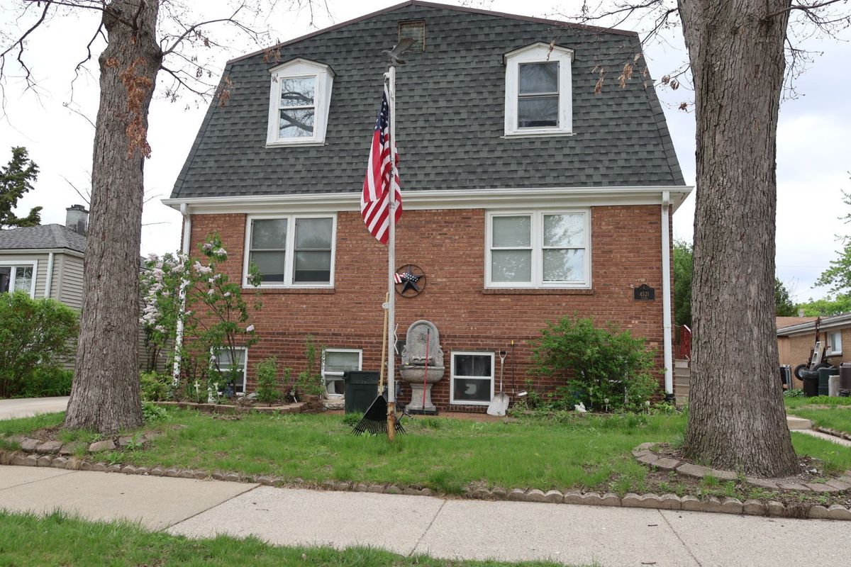 4521 Wisconsin Avenue, Forest View, IL 60402