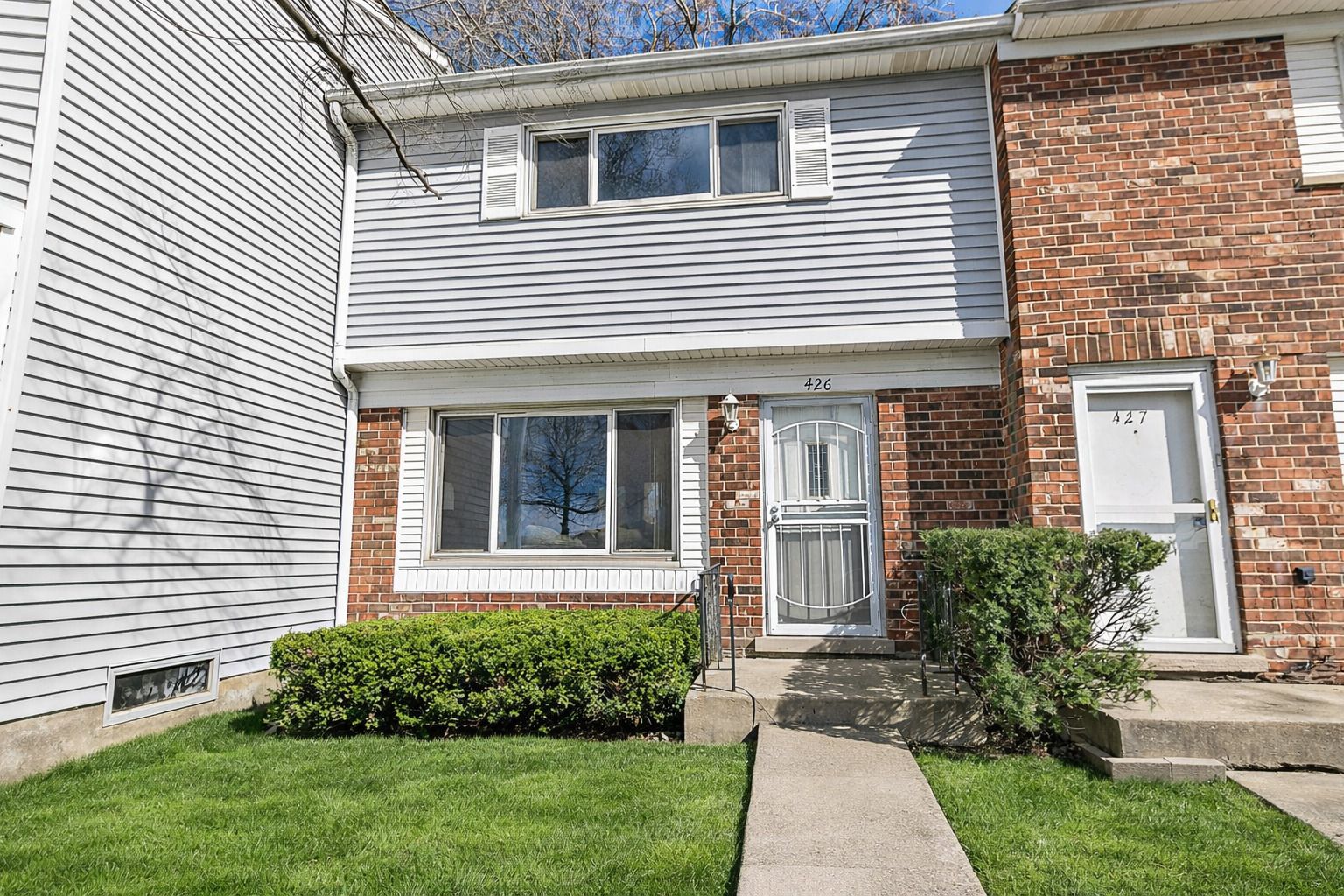 426 Greentree Lane — Bolingbrook, IL 60440