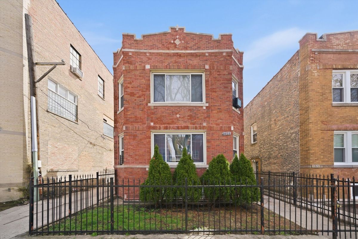 1025 TRUMBULL Avenue, Chicago, IL 60651