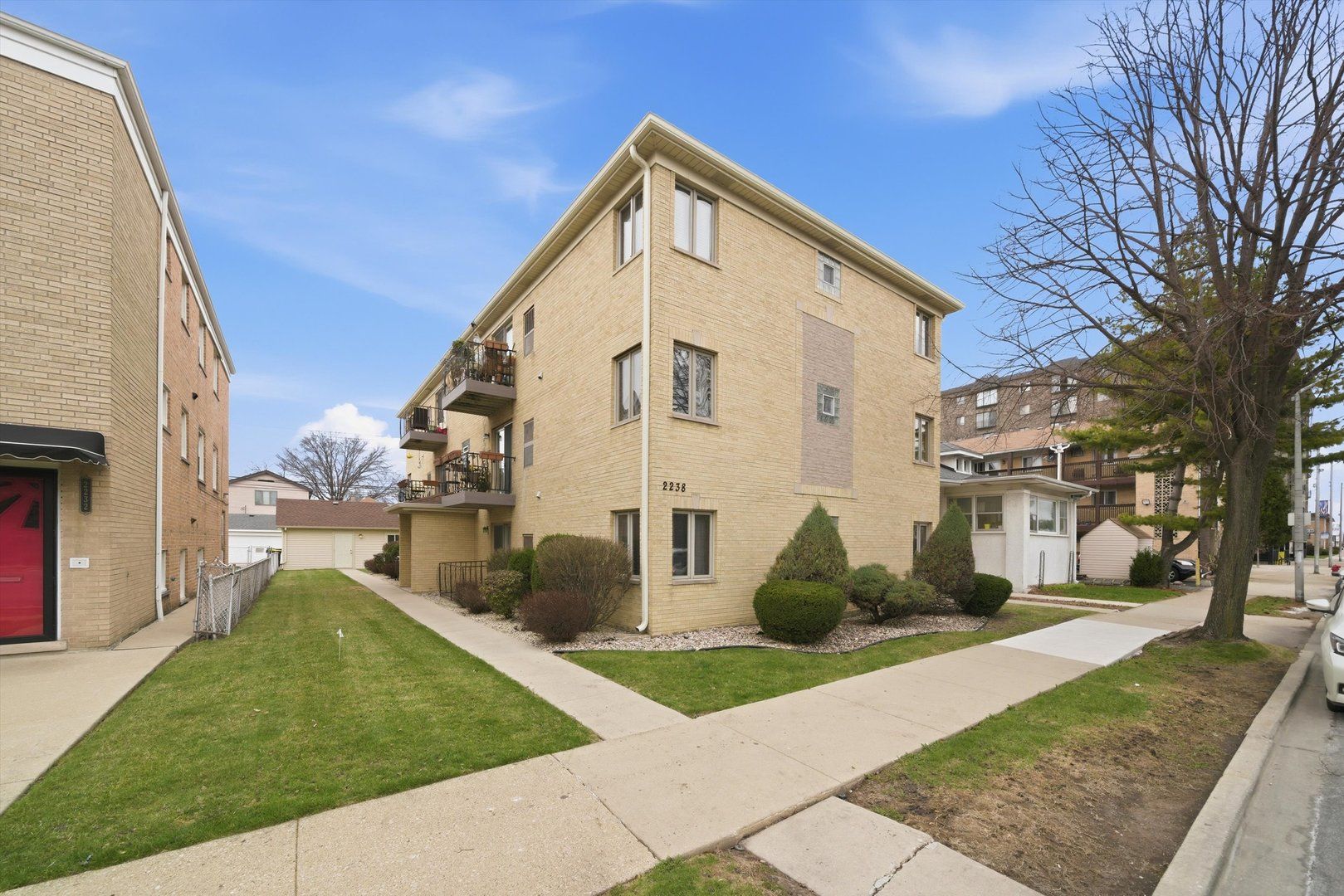 2238 N Harlem Avenue #1W — Elmwood Park, IL 60707