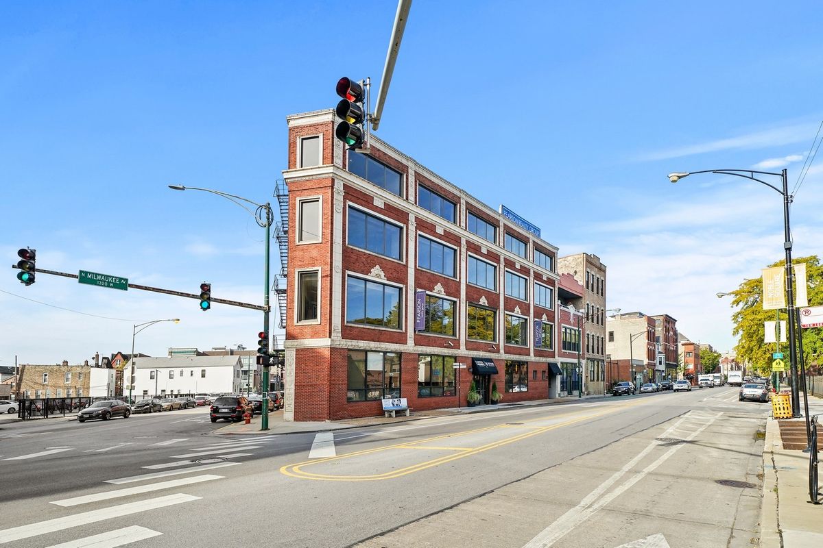 1000 MILWAUKEE Avenue, Chicago, IL 60642