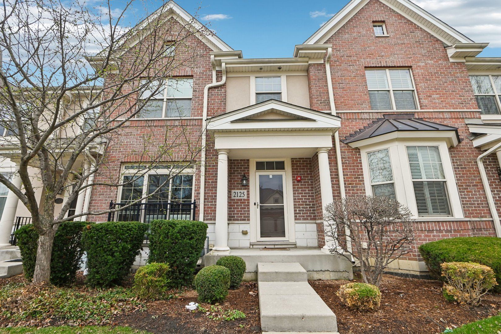 2125 Apple Hill Lane — Buffalo Grove, IL 60089