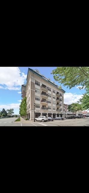 50 Plum Grove Road, Palatine, IL 60067