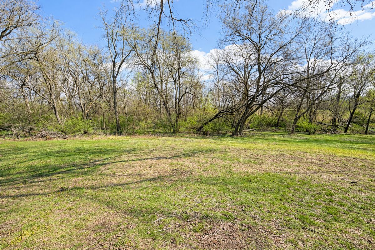 3580 Odin Road, Odin, IL 62870