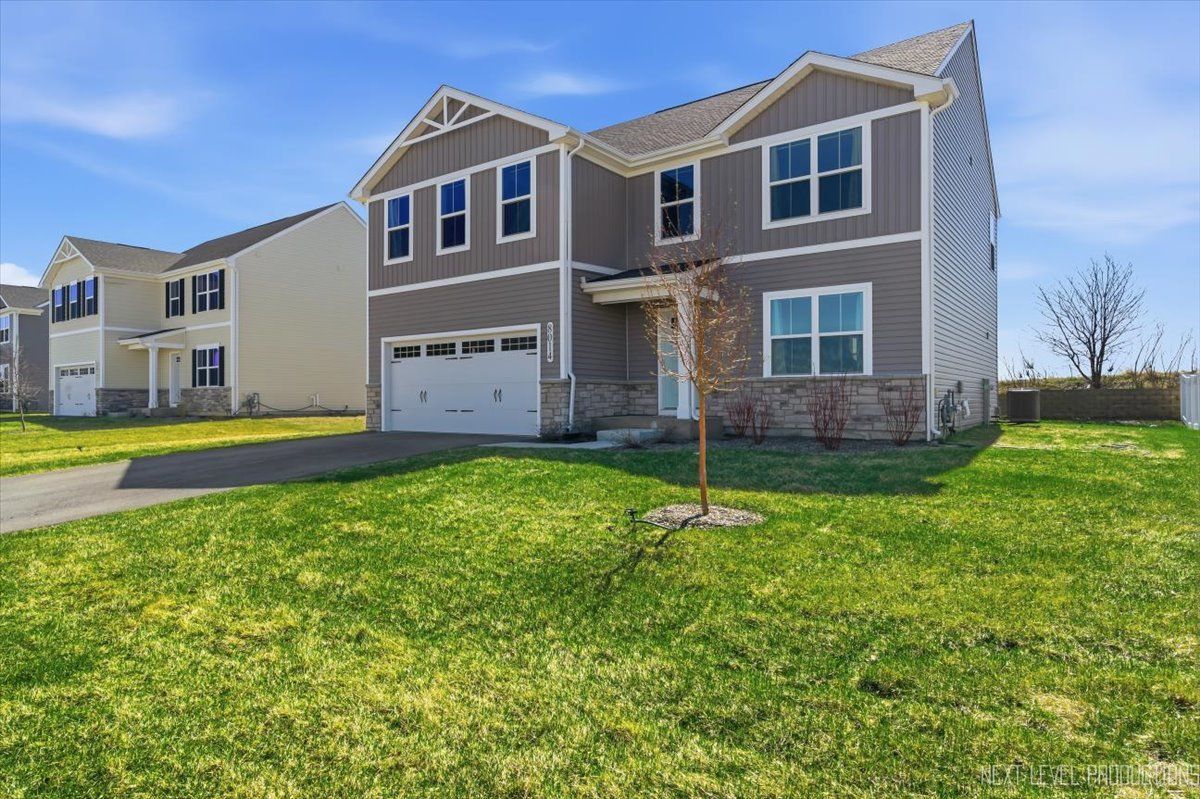 8014 Deer Crossing Drive — Plainfield, IL 60586