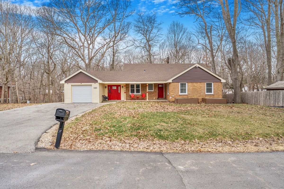 39294 North Avenue, Beach Park, IL 60099