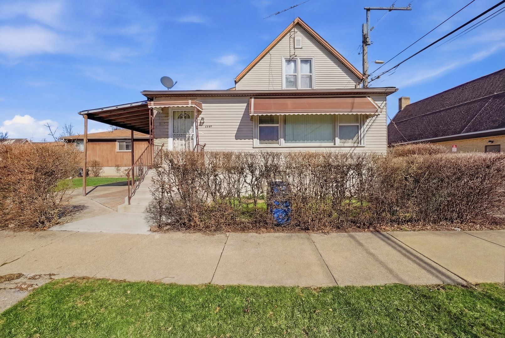 3757 W Marquette Road — Chicago, IL 60629