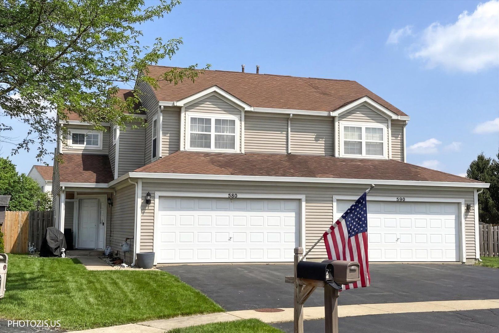 580 S Annandale Drive — Lake In The Hills, IL 60156