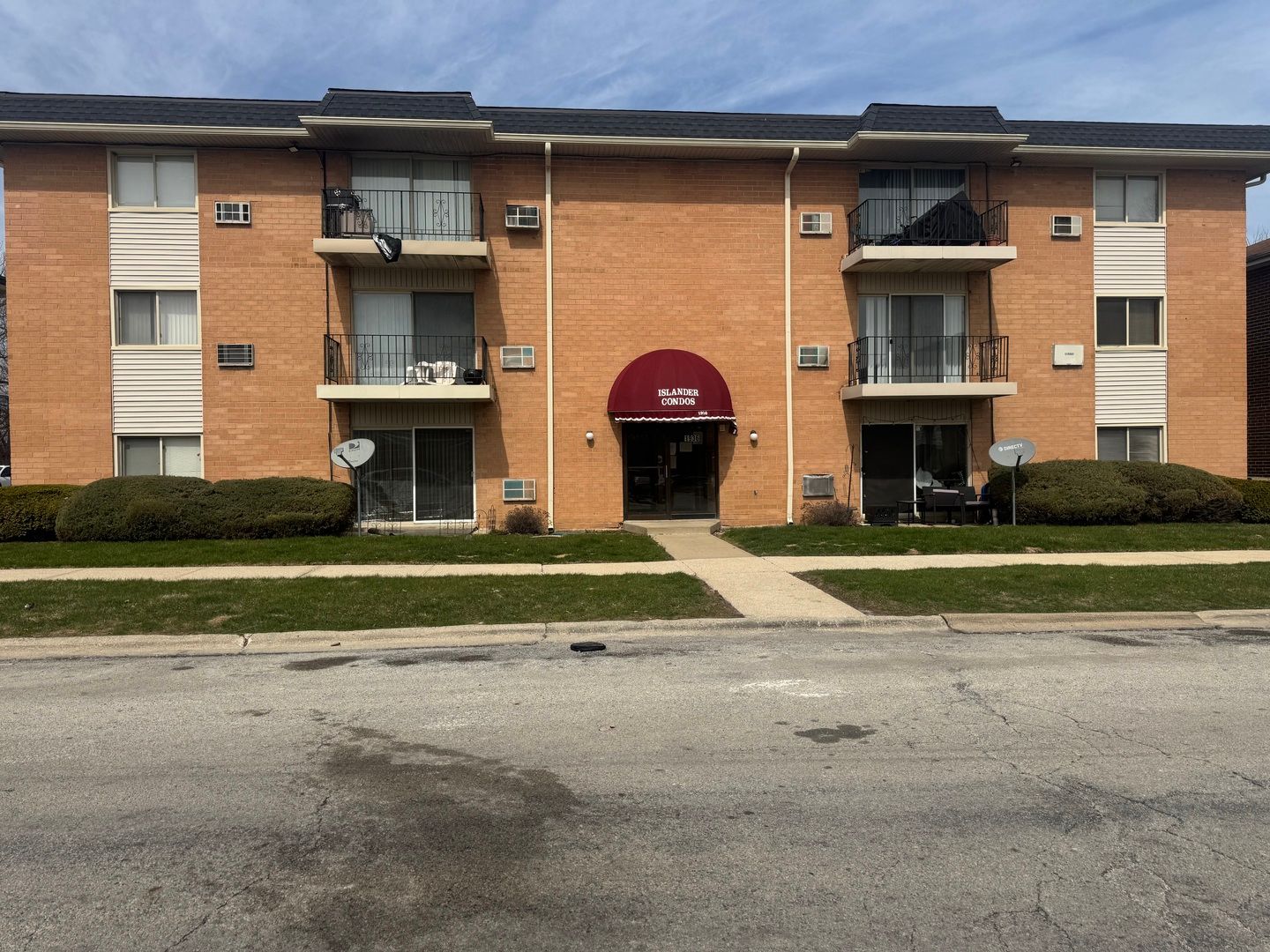 1936 Canal Street — Blue Island, IL 60406