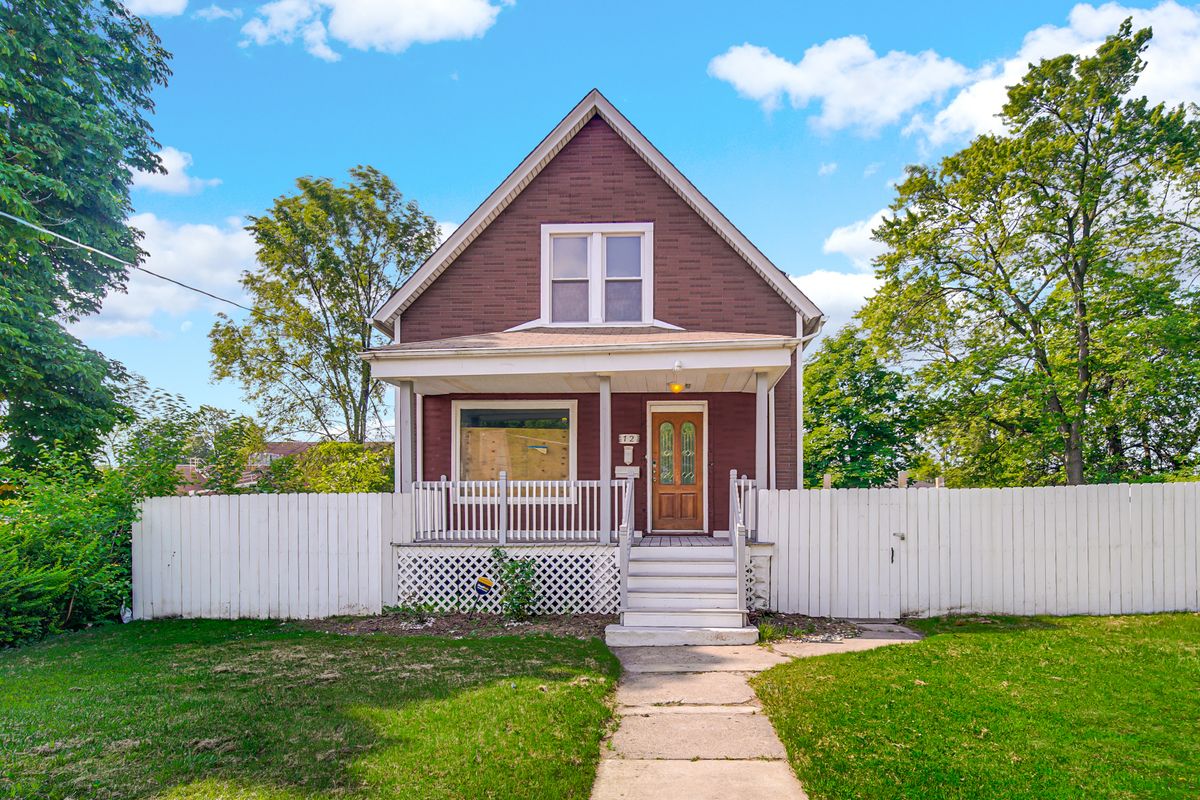 72 136th Street, Riverdale, IL 60827