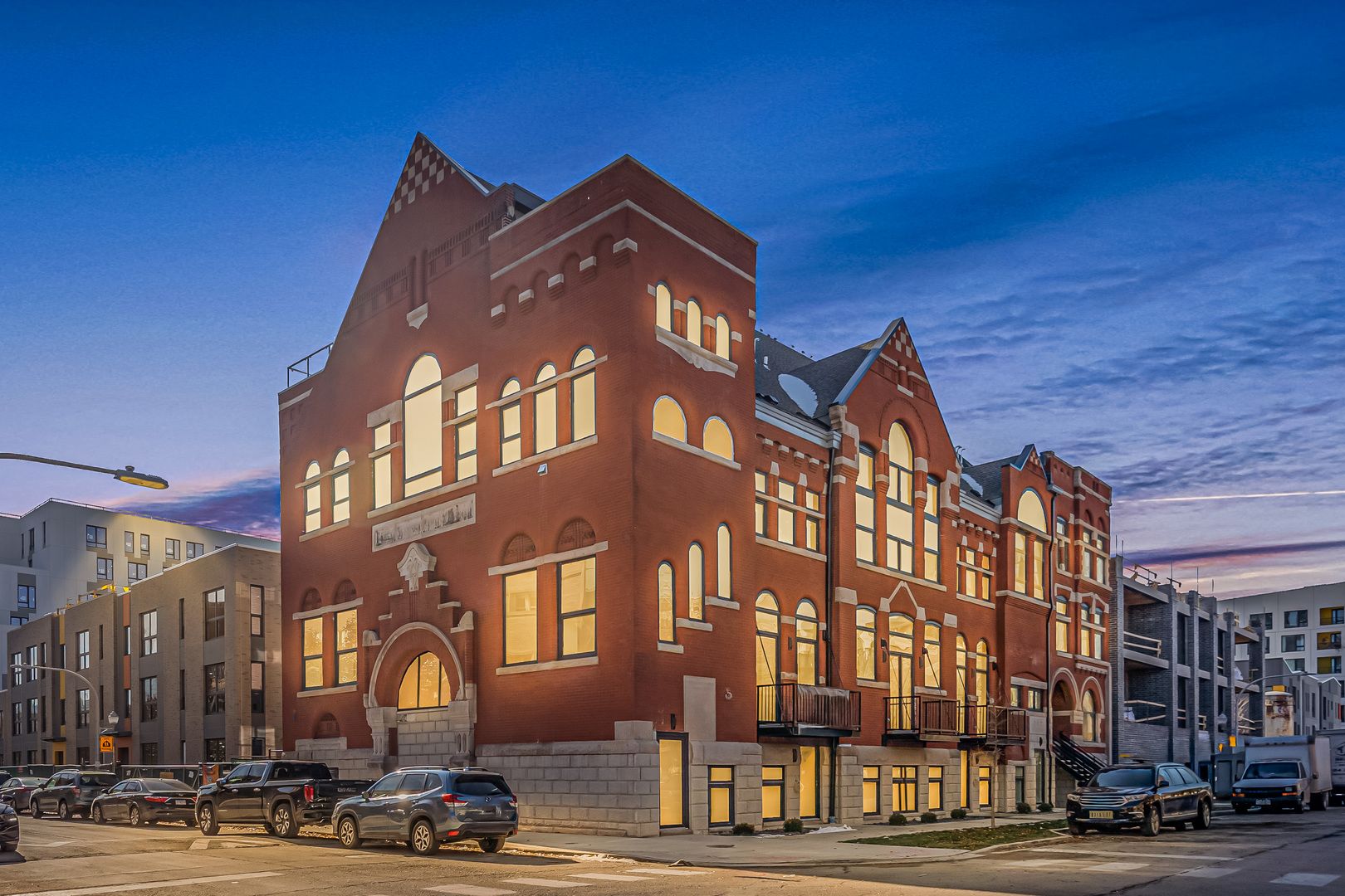 505 W Elm Street #5 — Chicago, IL 60610