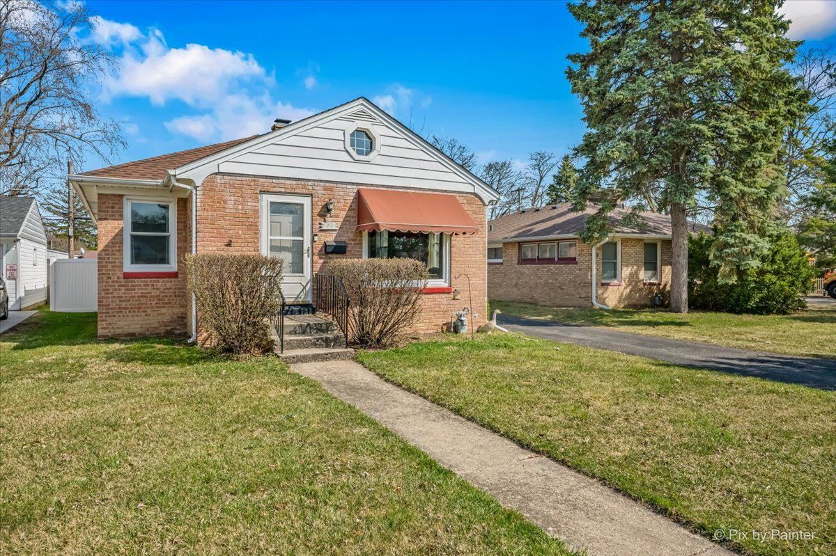 227 N Elmwood Avenue — Waukegan, IL 60085