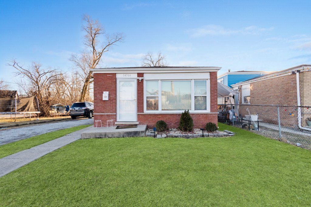 14564 Spaulding Avenue — Harvey, IL 60426