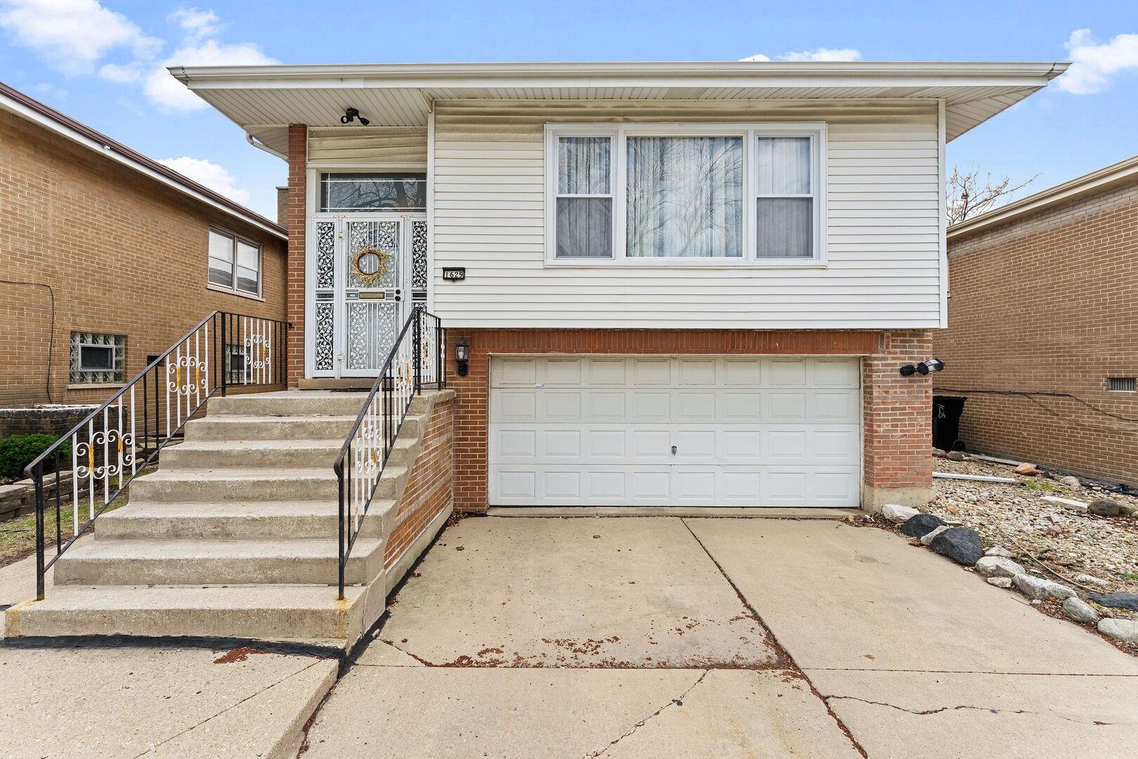 1629 E 92nd Street — Chicago, IL 60617
