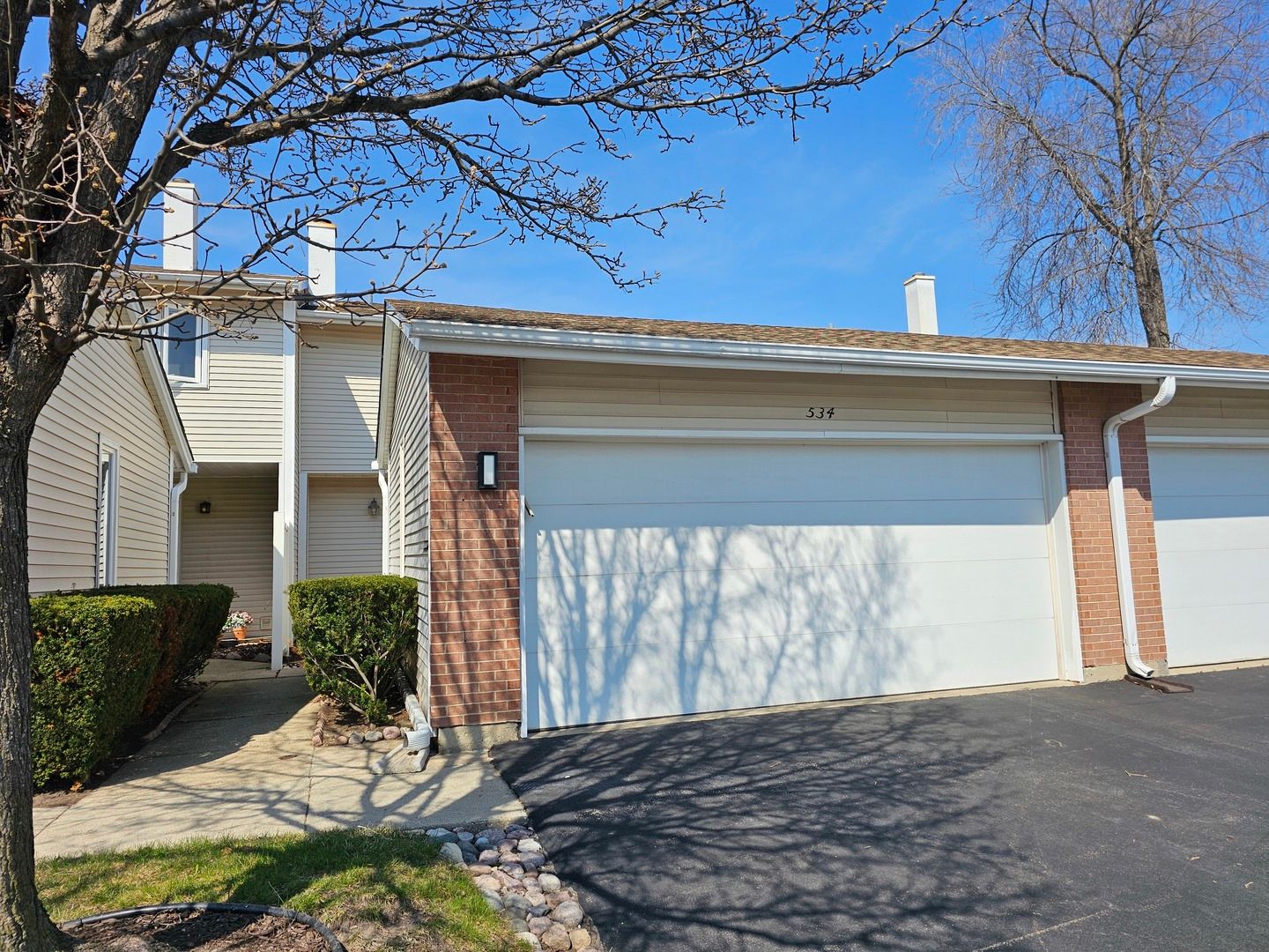 534 Hummingbird Lane — Deerfield, IL 60015