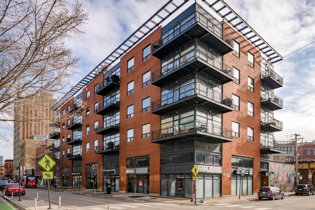 2045 Concord Place, Chicago, IL 60647