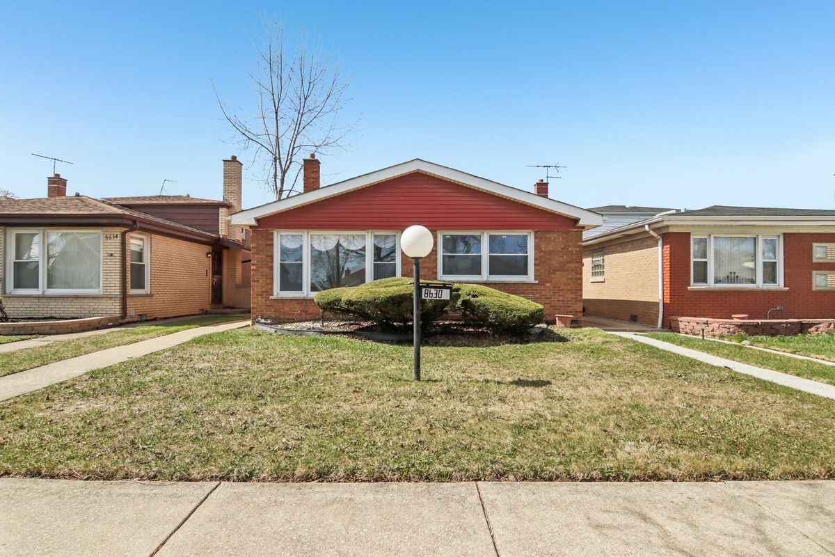 8630 Indiana Avenue, Chicago, IL 60619