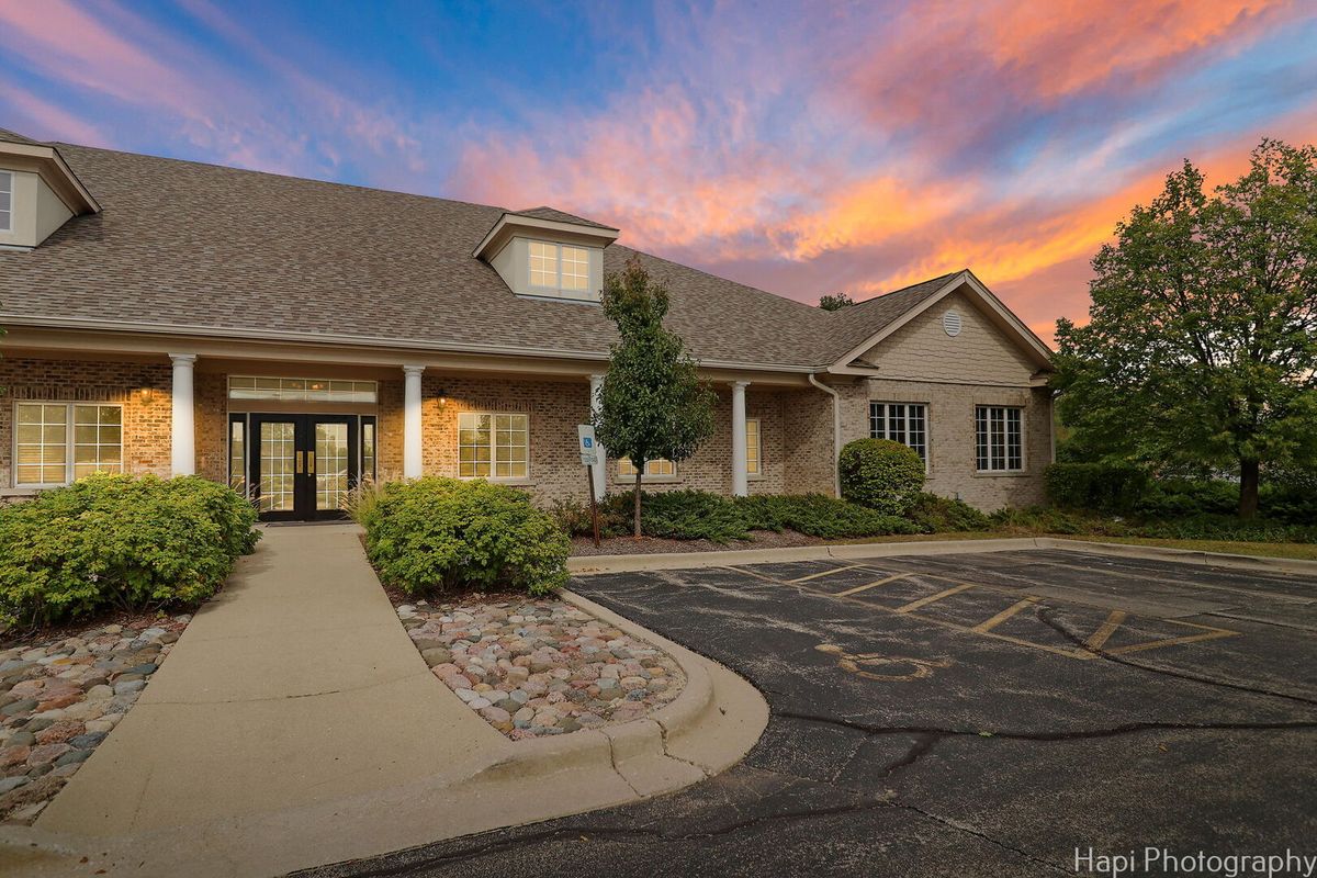 3 Executive Court, South Barrington, IL 60010