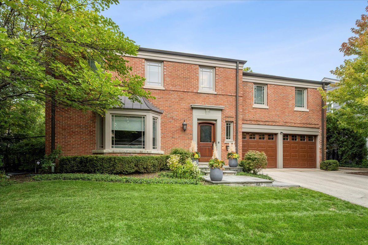 1255 Forest Glen Drive N — Winnetka, IL 60093