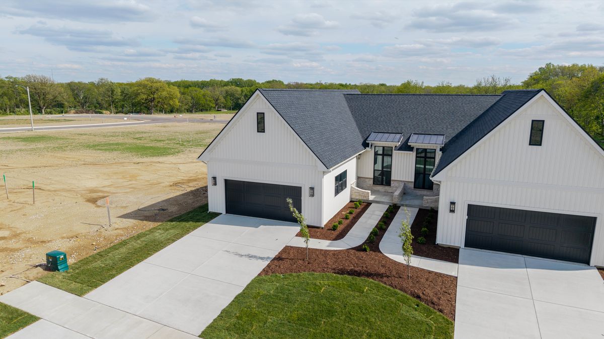 212 Allison Road, Lexington, IL 61753