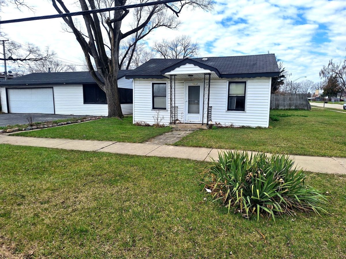 7434 Nottingham Avenue, Chicago, IL 60638