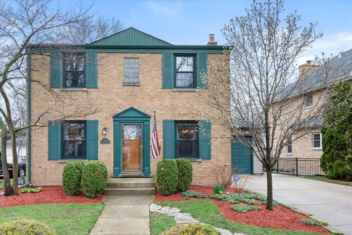 424 Home Avenue, Park Ridge, IL 60068