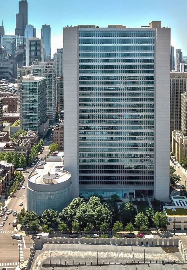 500 Superior Street, Chicago, IL 60654