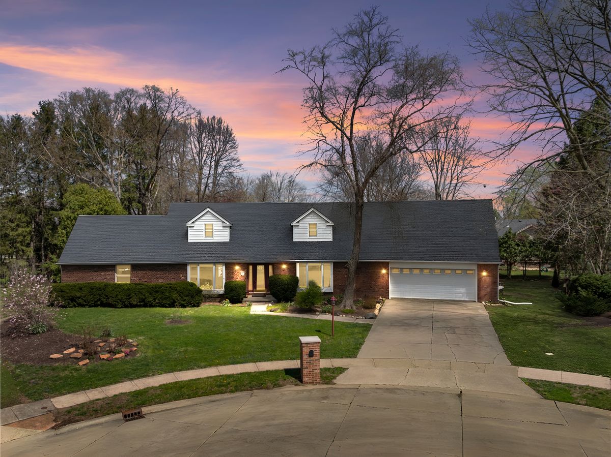 1908 Woodfield Road, Champaign, IL 61822