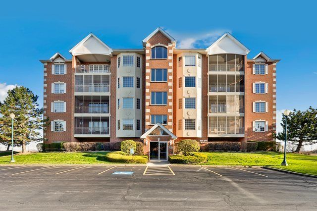 7904 Trinity Circle #2SE — Tinley Park, IL 60487