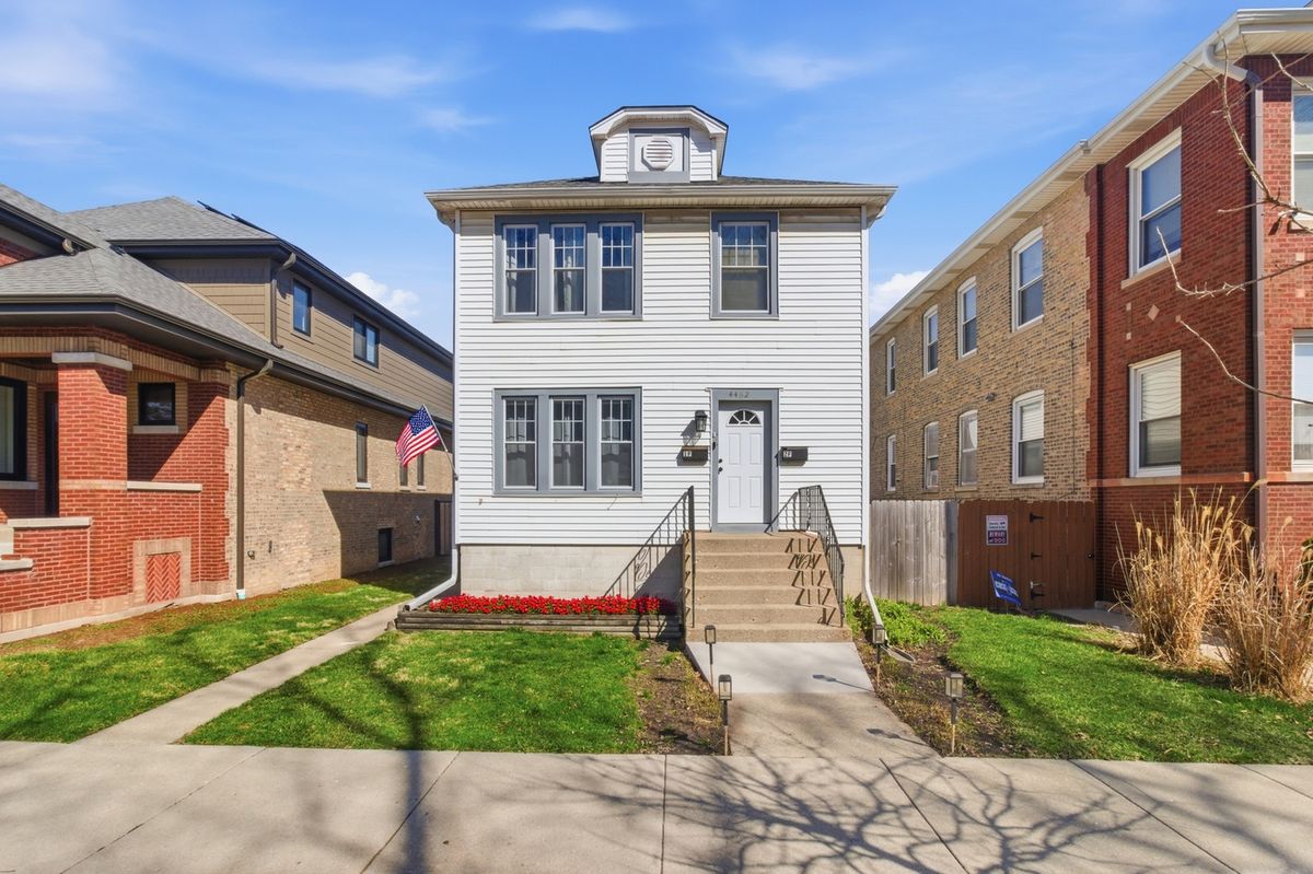 4462 Wilson Avenue, Chicago, IL 60630