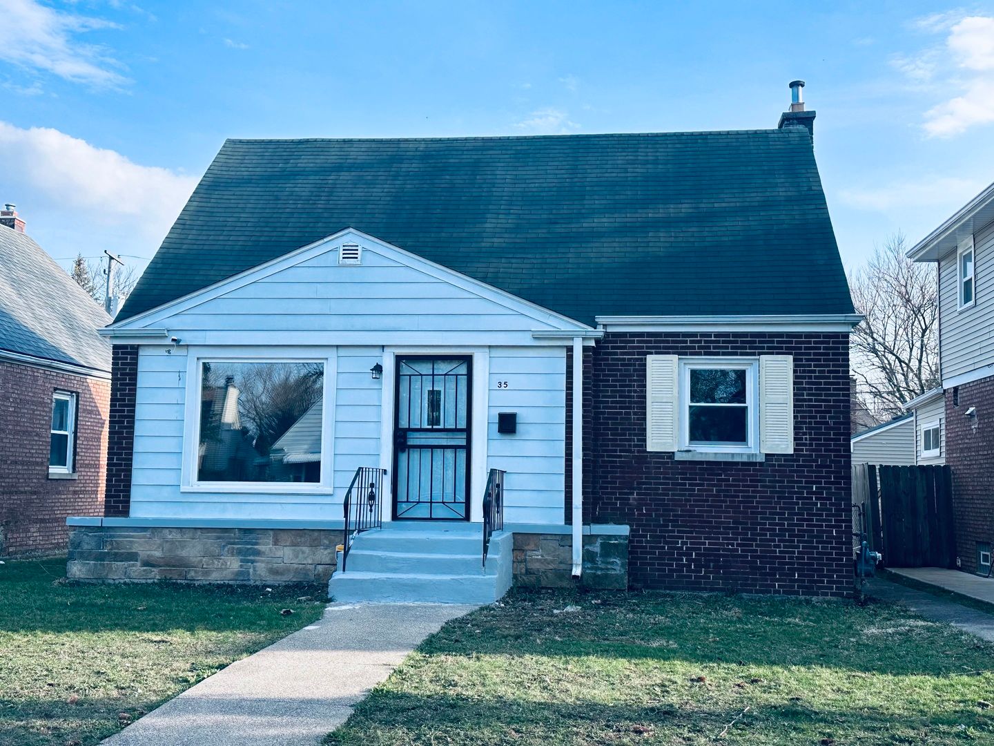 35 166th Place — Calumet City, IL 60409