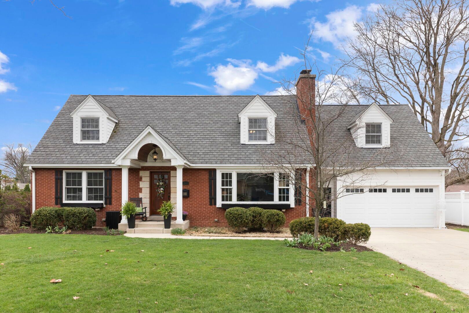 904 Gamon Road — Wheaton, IL 60189