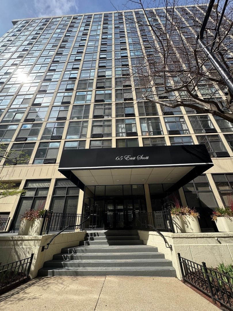 65 Scott Street, Chicago, IL 60614