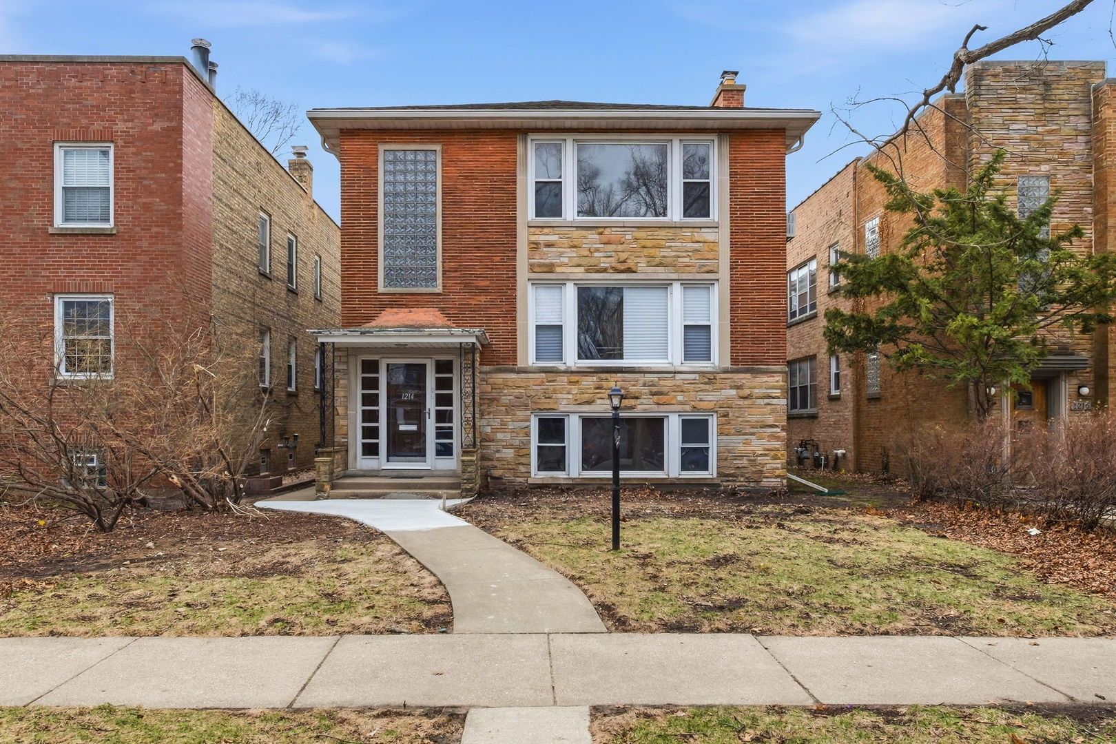 1214 Hull Terrace #2 — Evanston, IL 60202