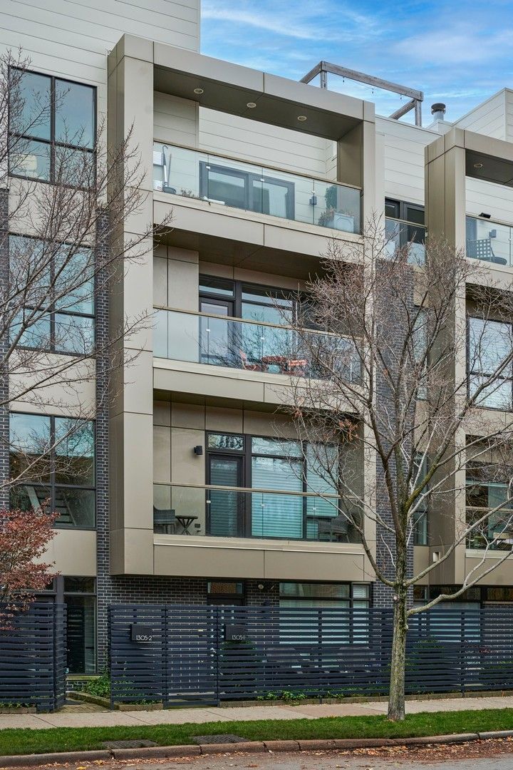 1305 W Diversey Parkway #2 — Chicago, IL 60614