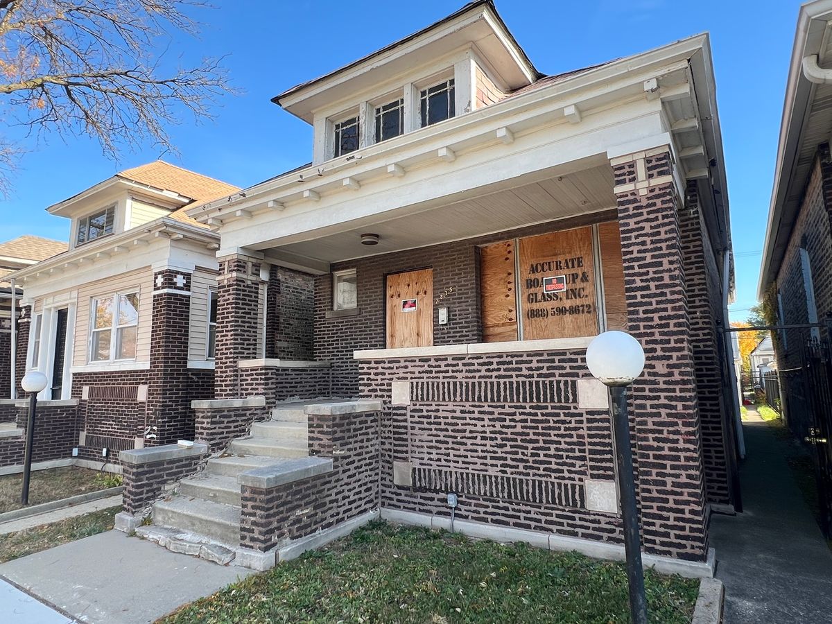 7835 Rhodes Avenue, Chicago, IL 60619
