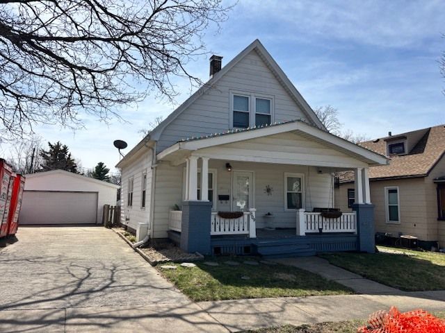 809 Miller Street, Bloomington, IL 61701