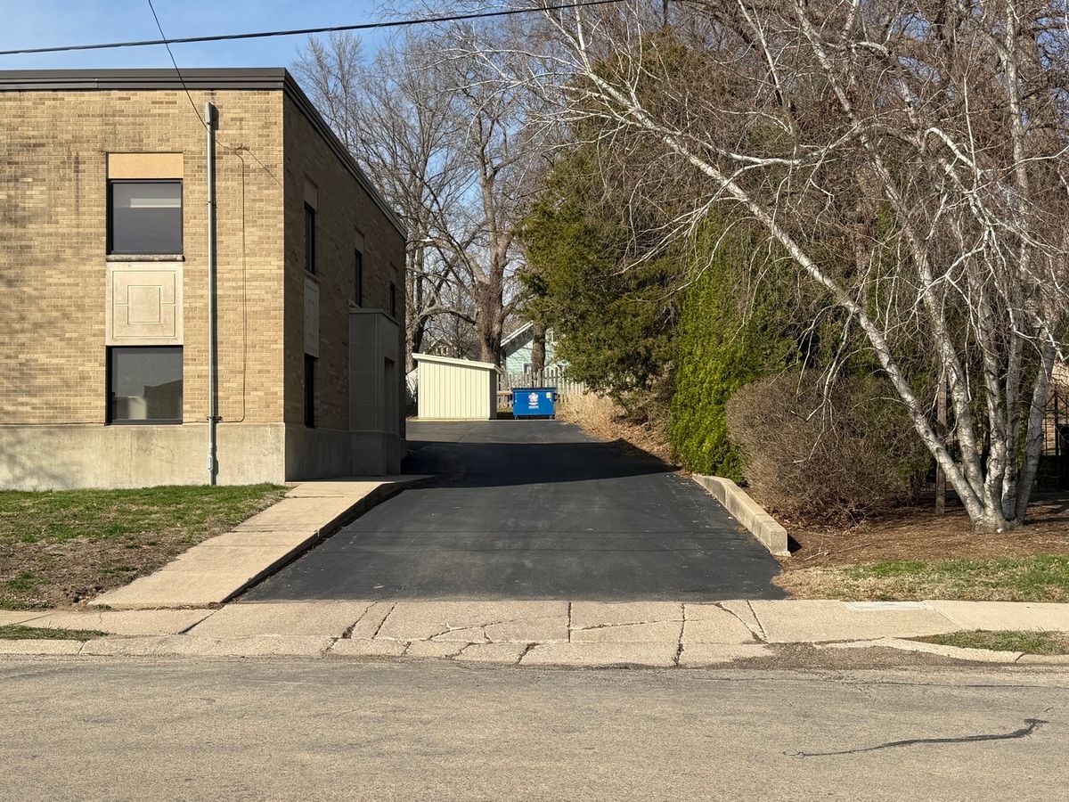 100 E Knox Street, Morrison, IL 61270