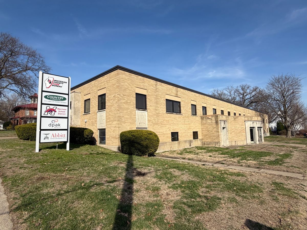 100 E Knox Street, Morrison, IL 61270