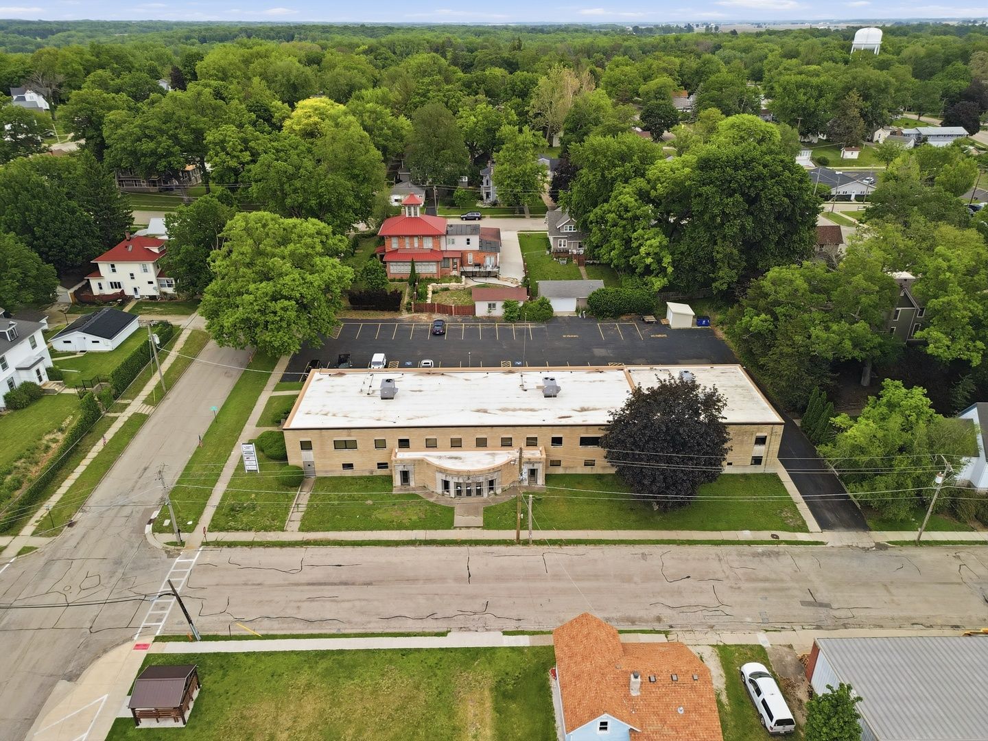 100 E Knox Street — Morrison, IL 61270
