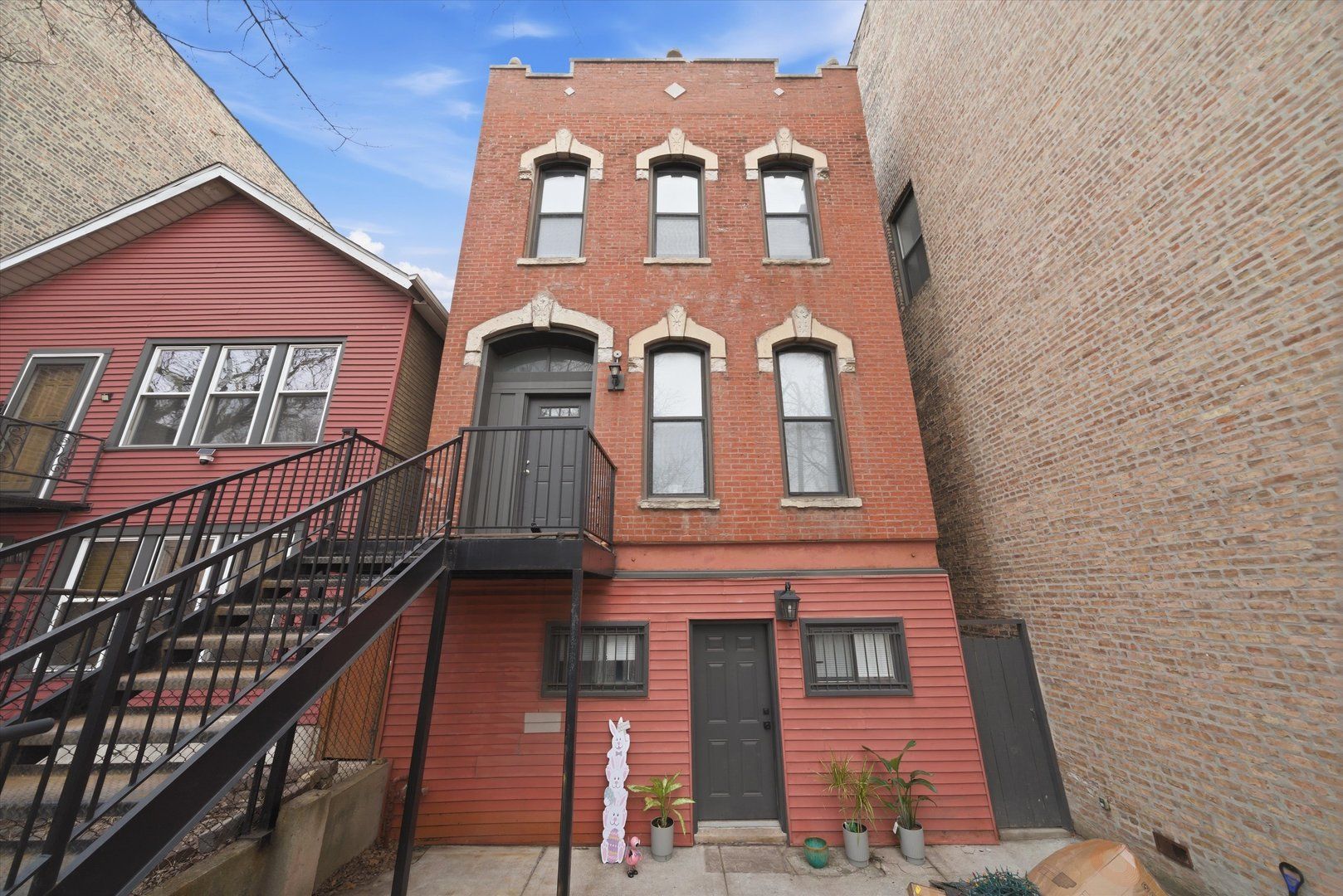 1113 S Racine Avenue — Chicago, IL 60607