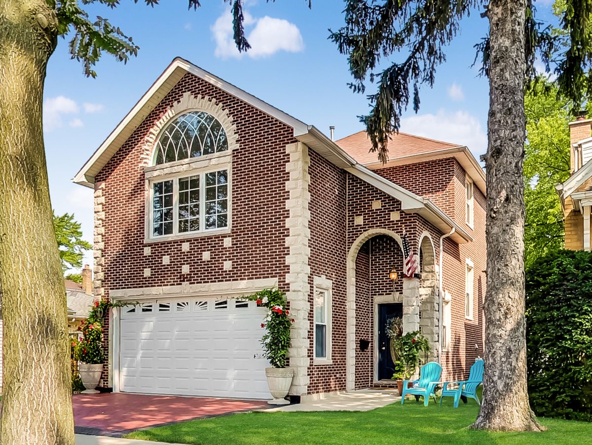 7916 ALTGELD Street, Elmwood Park, IL 60707