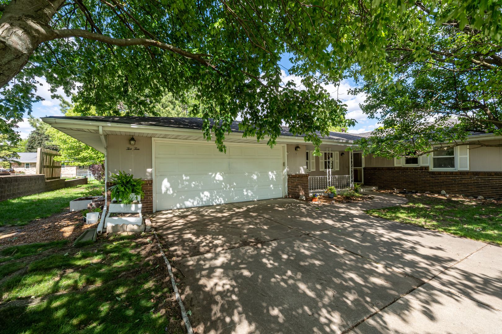 210 Riss Drive — Normal, IL 61761
