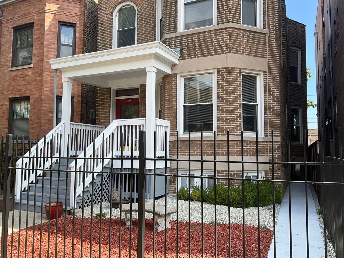 4877 N Ashland Avenue #GARDEN — Chicago, IL 60640