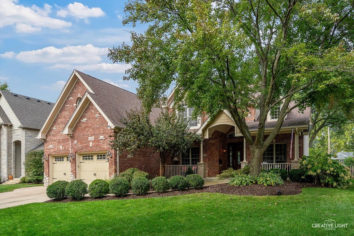 445 Buckeye Drive, Naperville, IL 60540
