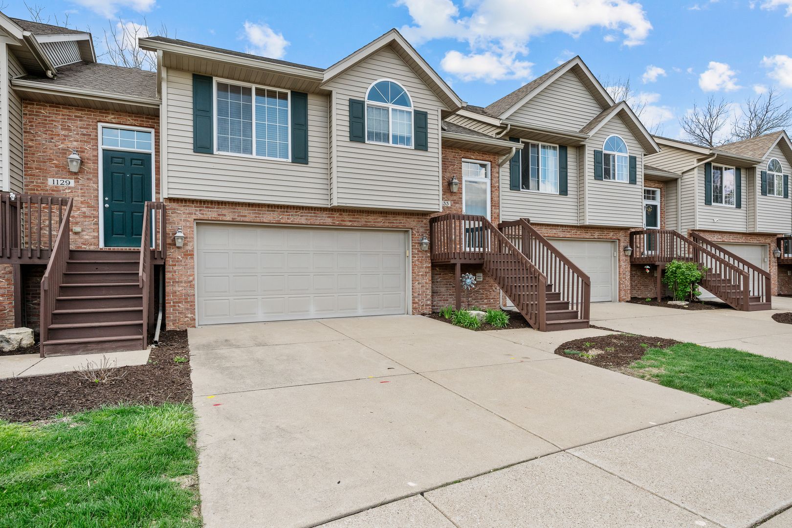 1133 33rd Avenue Circle — Silvis, IL 61282