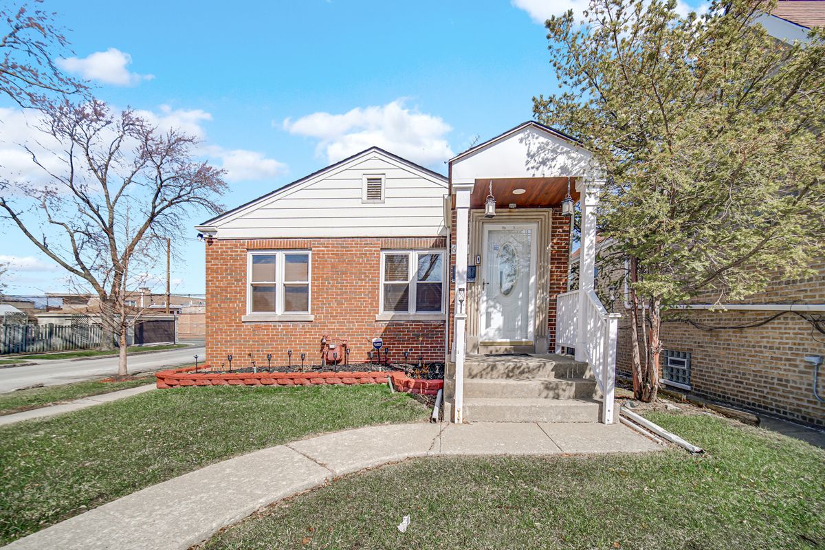 6056 Fletcher Street, Chicago, IL 60634